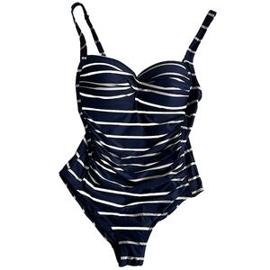 Nip Tuck Swim Women's 8 One Piece Bathing Suit Joanne Navy Sorrento Striped